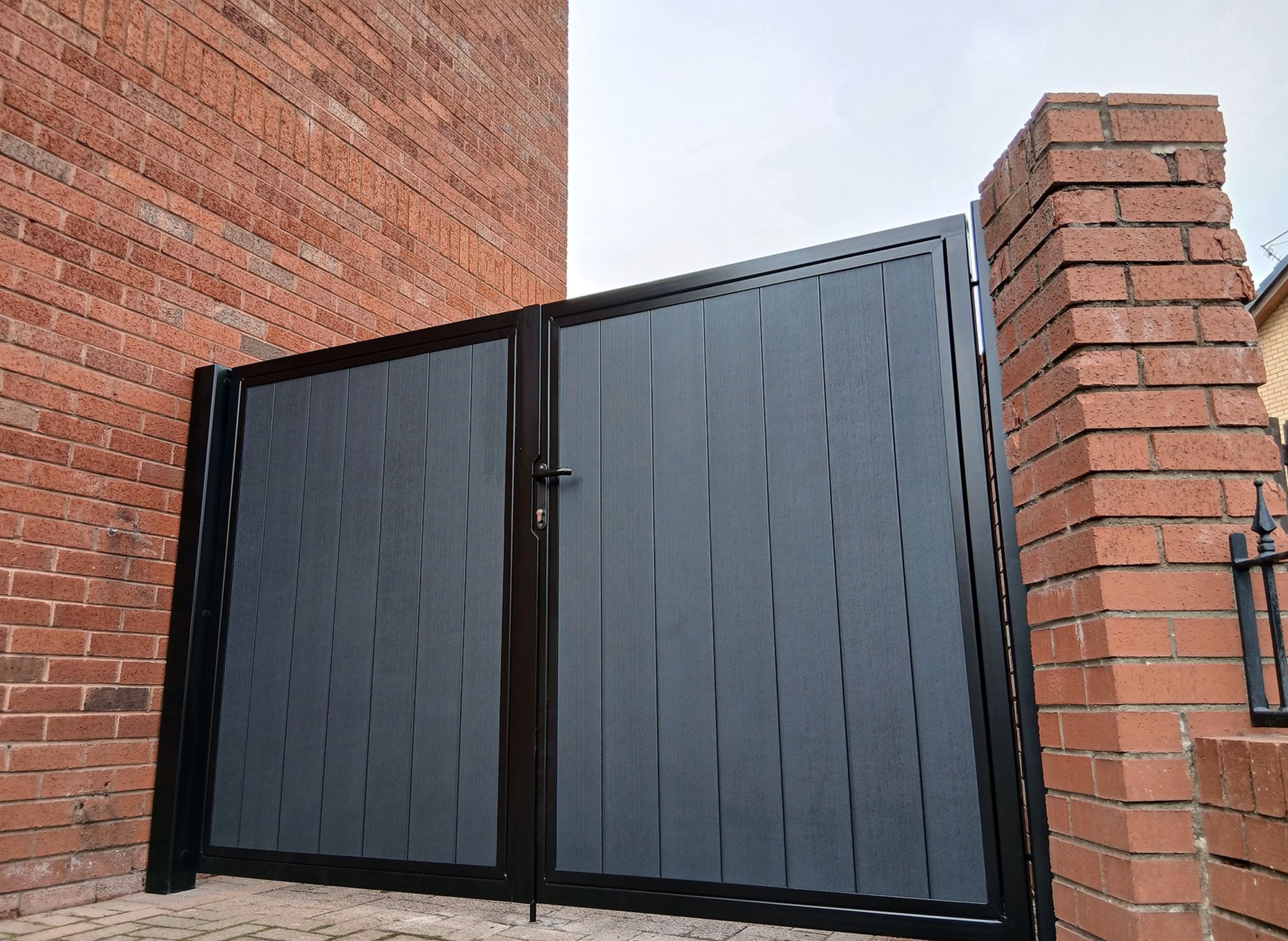 Commercial swing gate with automatic opener in Amarillo, TX